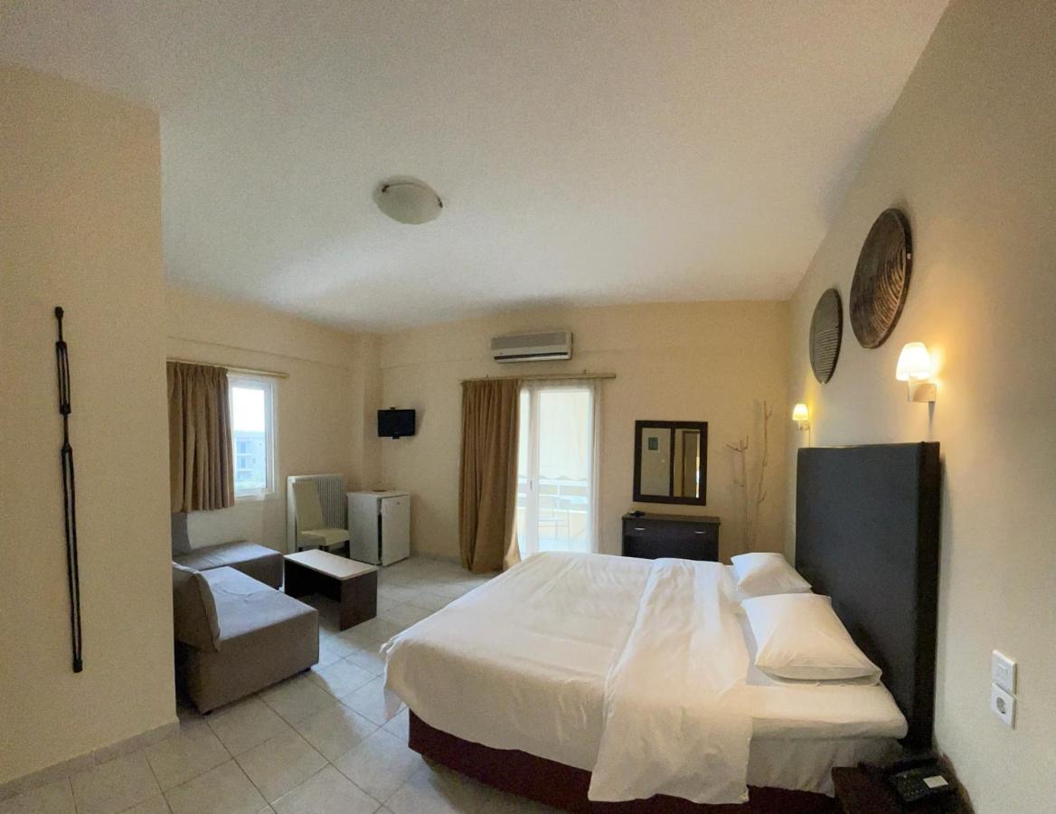 Hotel Afrika เอลีโอนาส ภายนอก รูปภาพ
